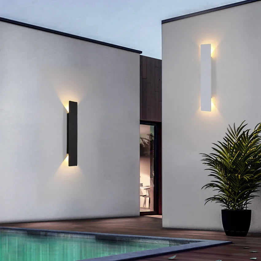 18W LED Black Wall Lamp