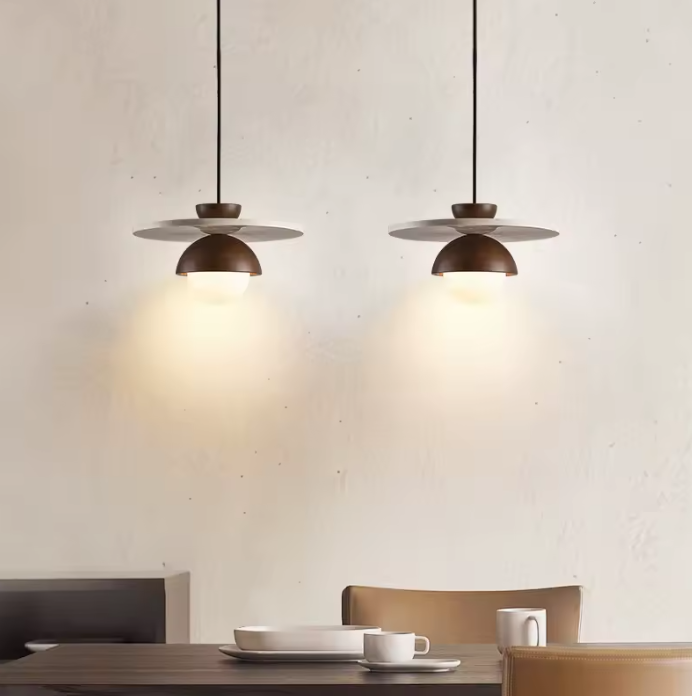Timeless Wooden Pendant Lamp
